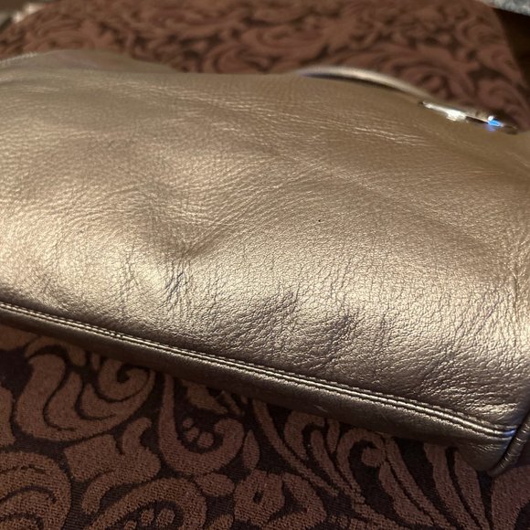 Michael Kor Gold Metalic Bag - Picture 3 of 4